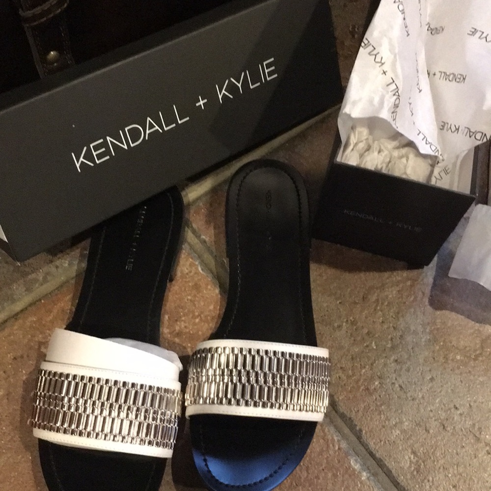 Kendall & Kylie Sandals size 8.5